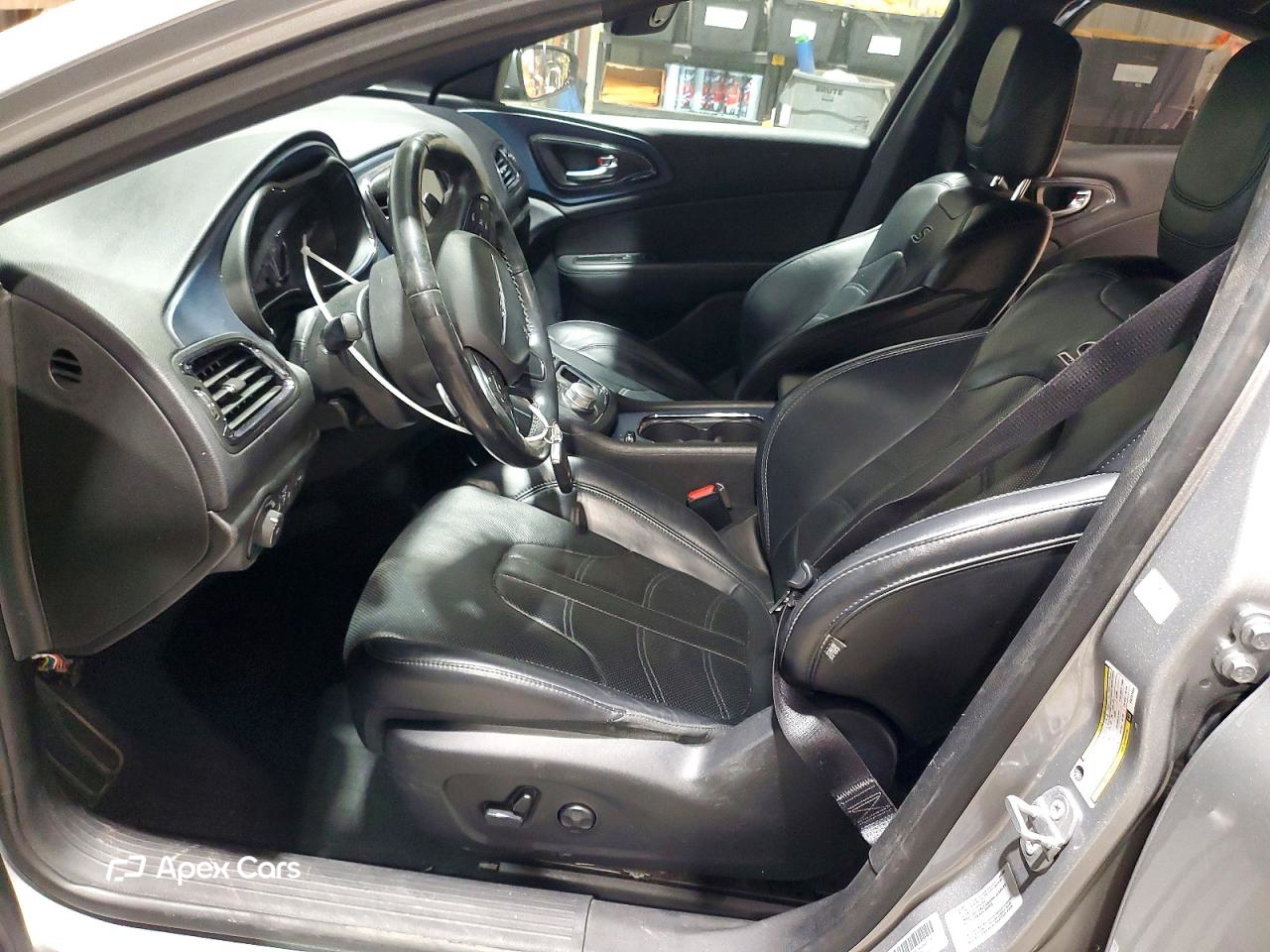 Chrysler 200 2015