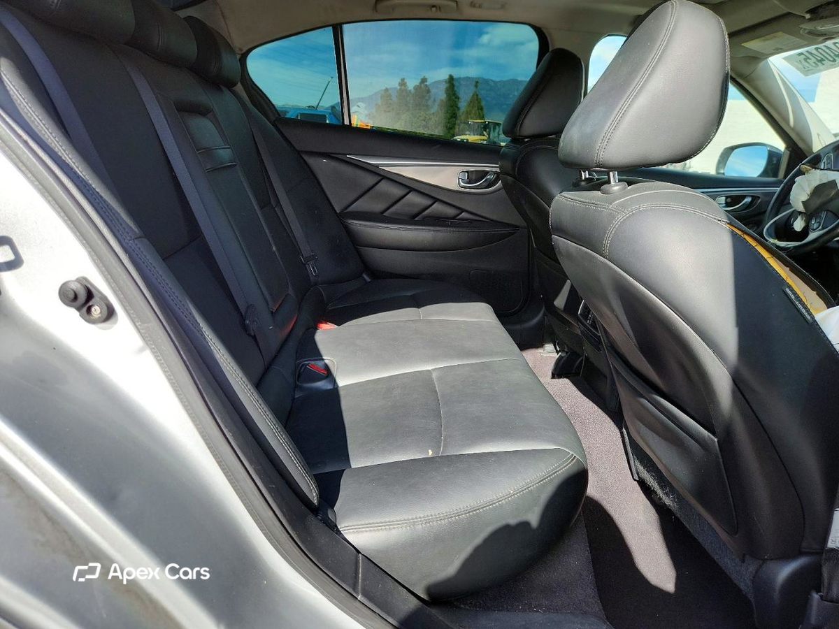 Infiniti Q50 2014