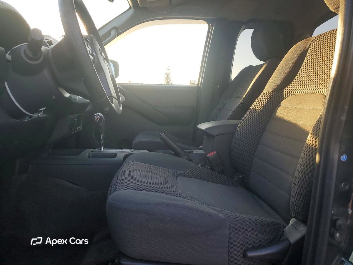 Nissan Navara (Frontier) 2013