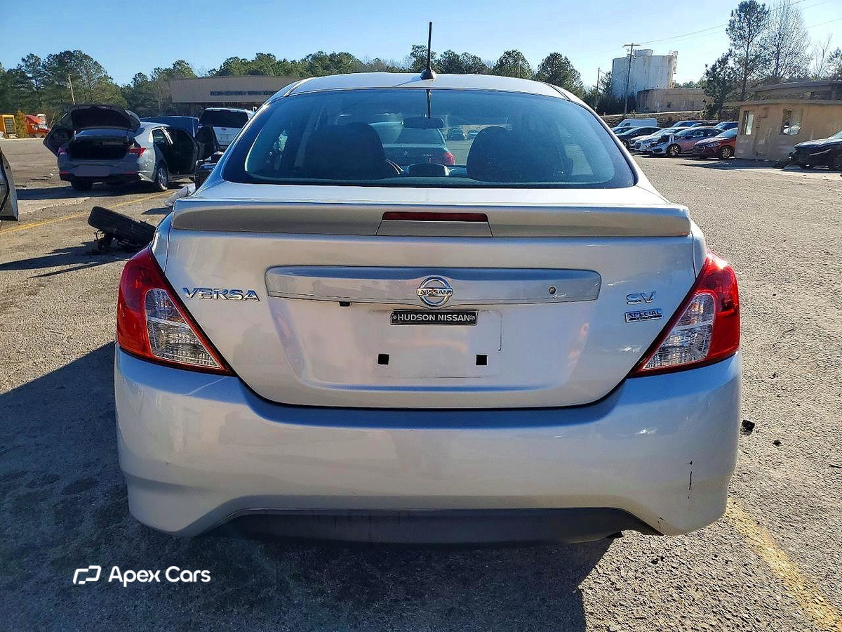 Nissan Versa 2019