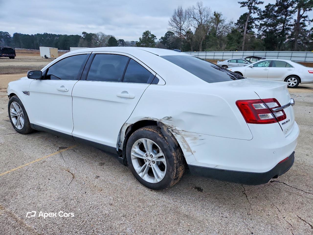Ford Taurus 2015