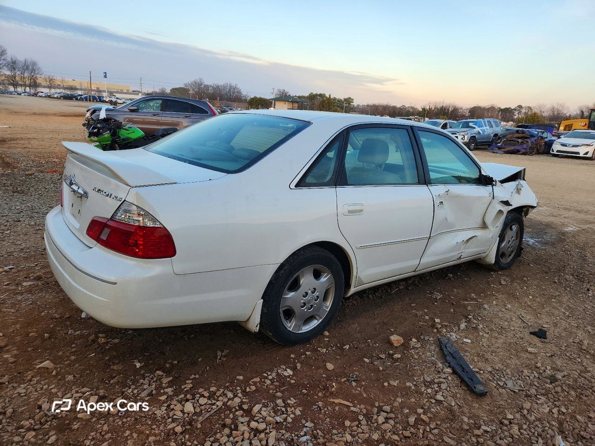 Toyota Avalon 2003