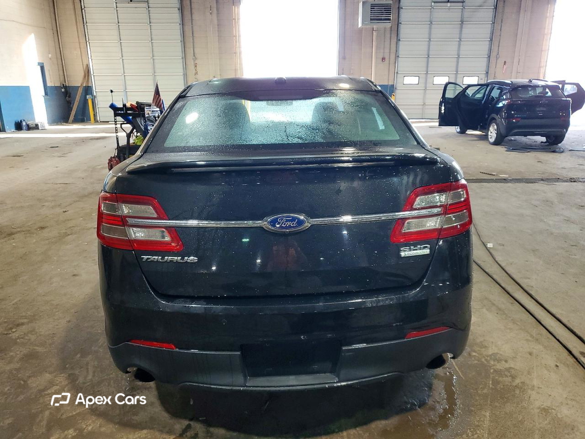 Ford Taurus 2015