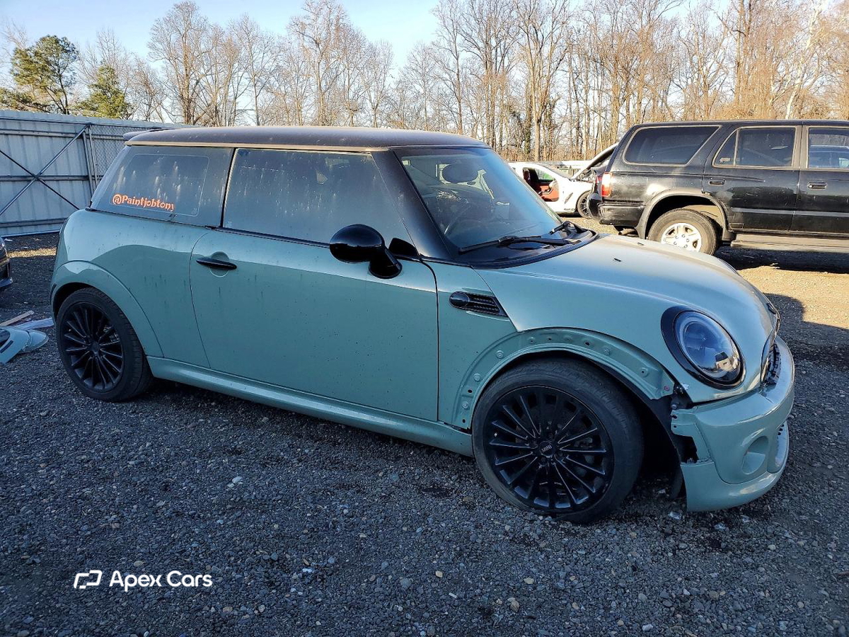 MINI Cooper 2012