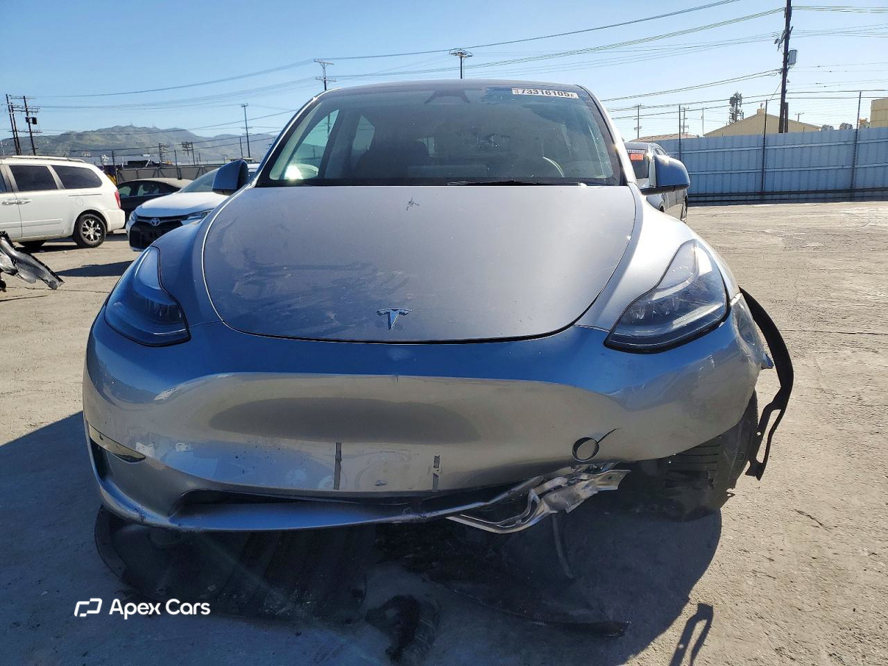 Tesla Model Y 2024