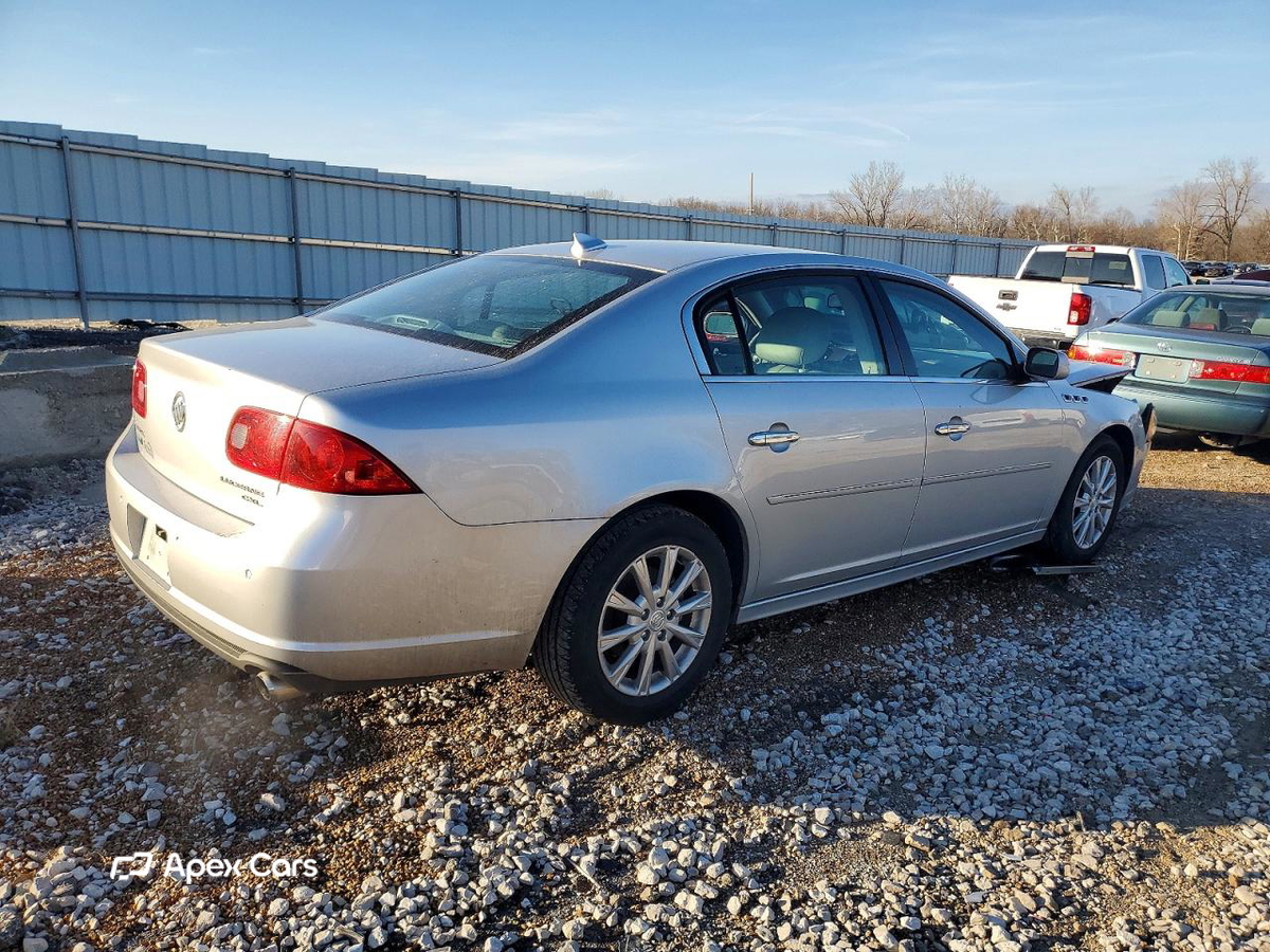 Buick Lucerne 2011