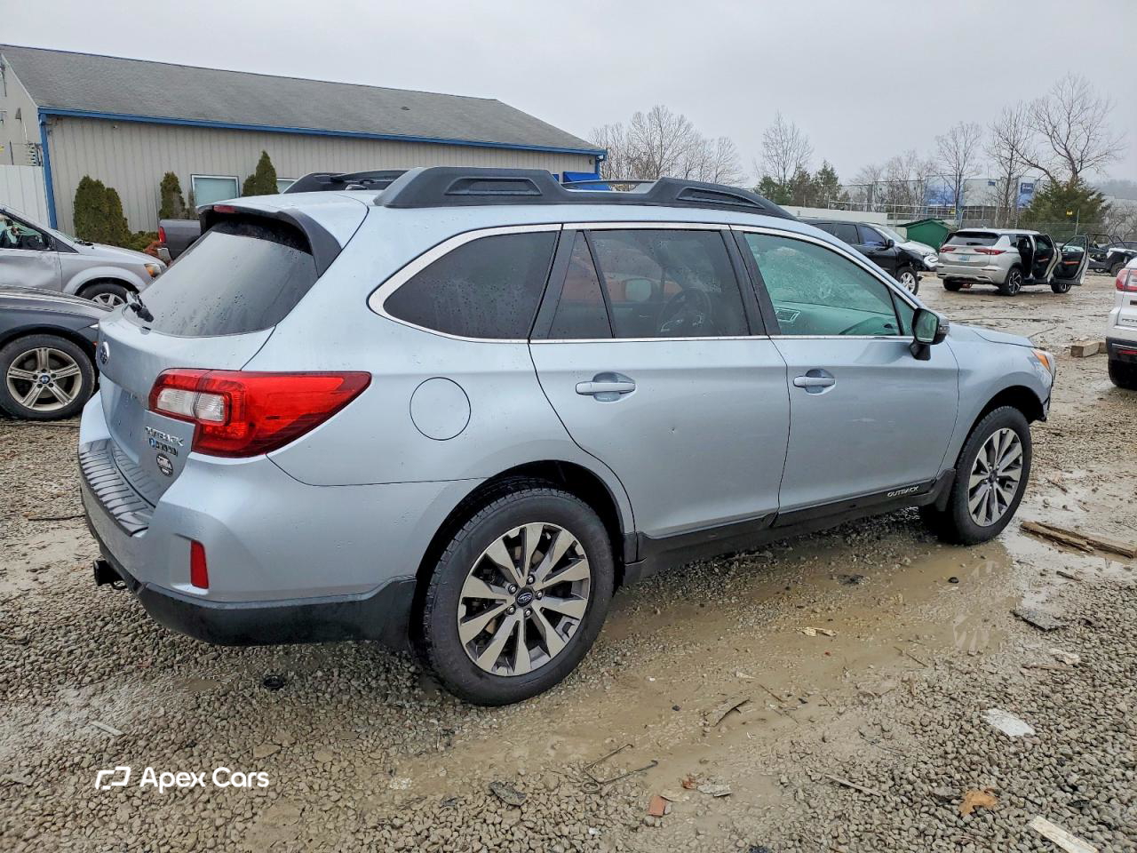 Subaru Outback 2015
