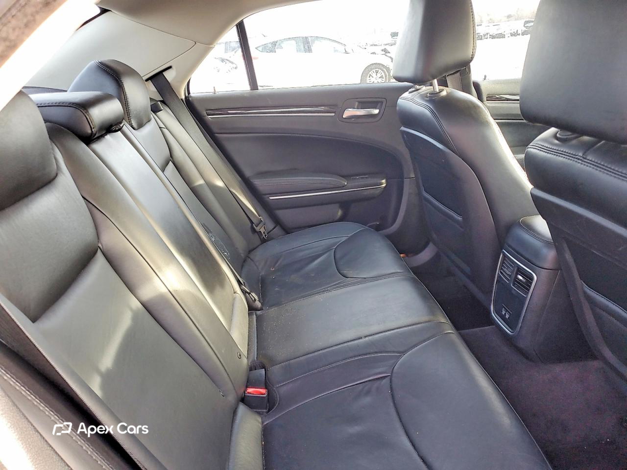 Chrysler 300 2016