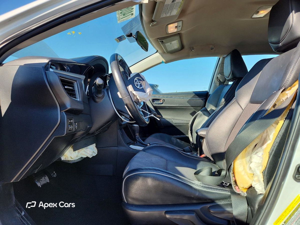 Toyota Corolla 2015
