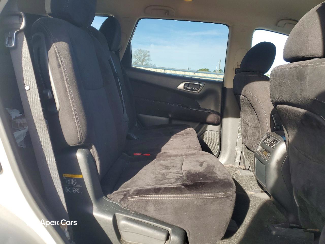 Nissan Pathfinder 2014