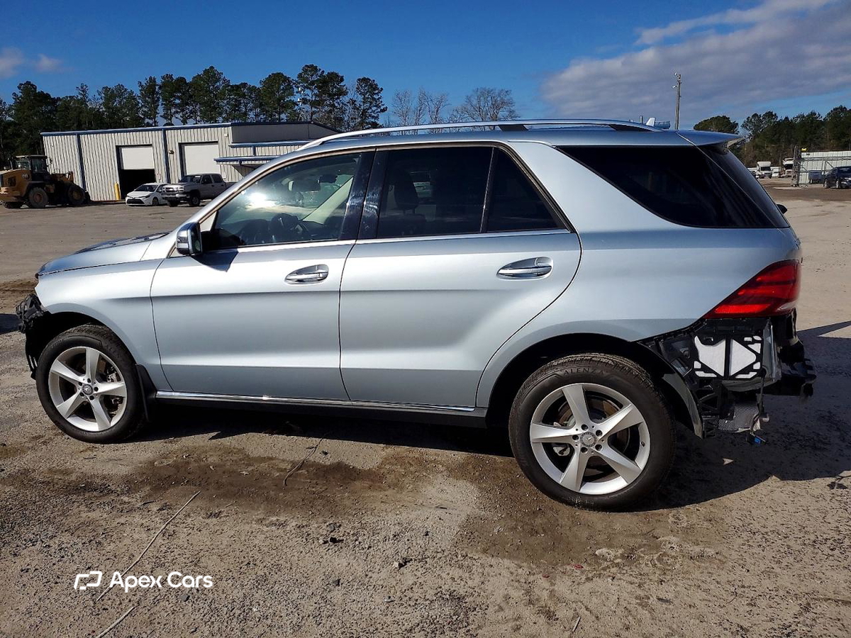 Mercedes-Benz GLE 2016