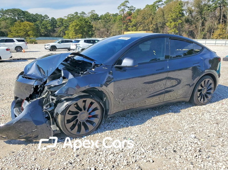Tesla Model Y 2025 - Image 1 of 14