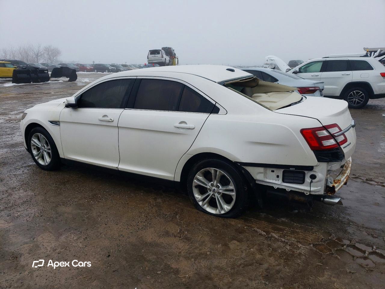 Ford Taurus 2015
