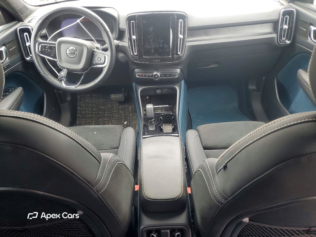 Volvo XC40 2023