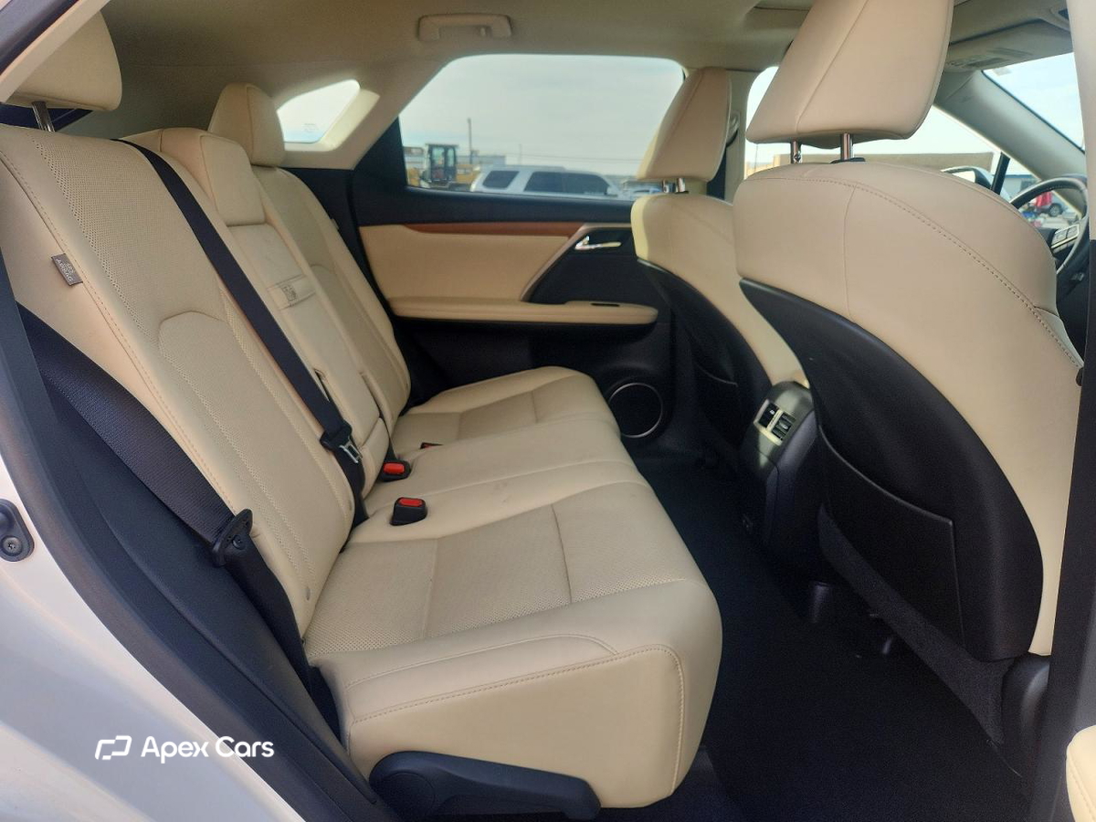 Lexus RX 2021