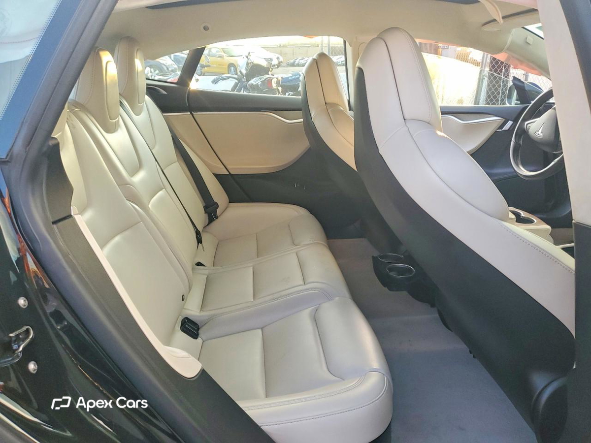 Tesla Model S 2018