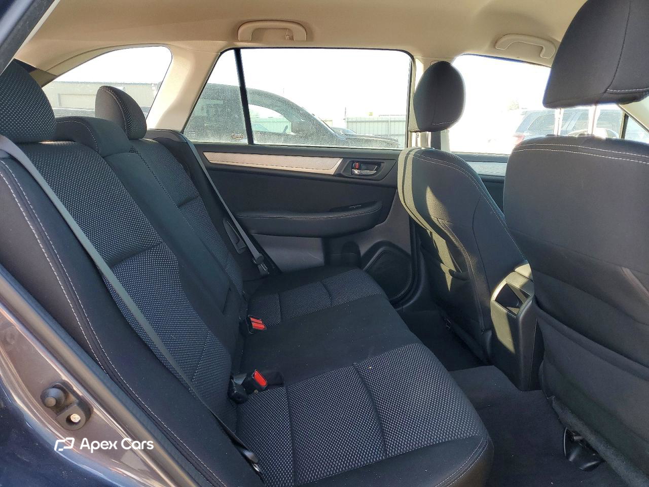 Subaru Outback 2016