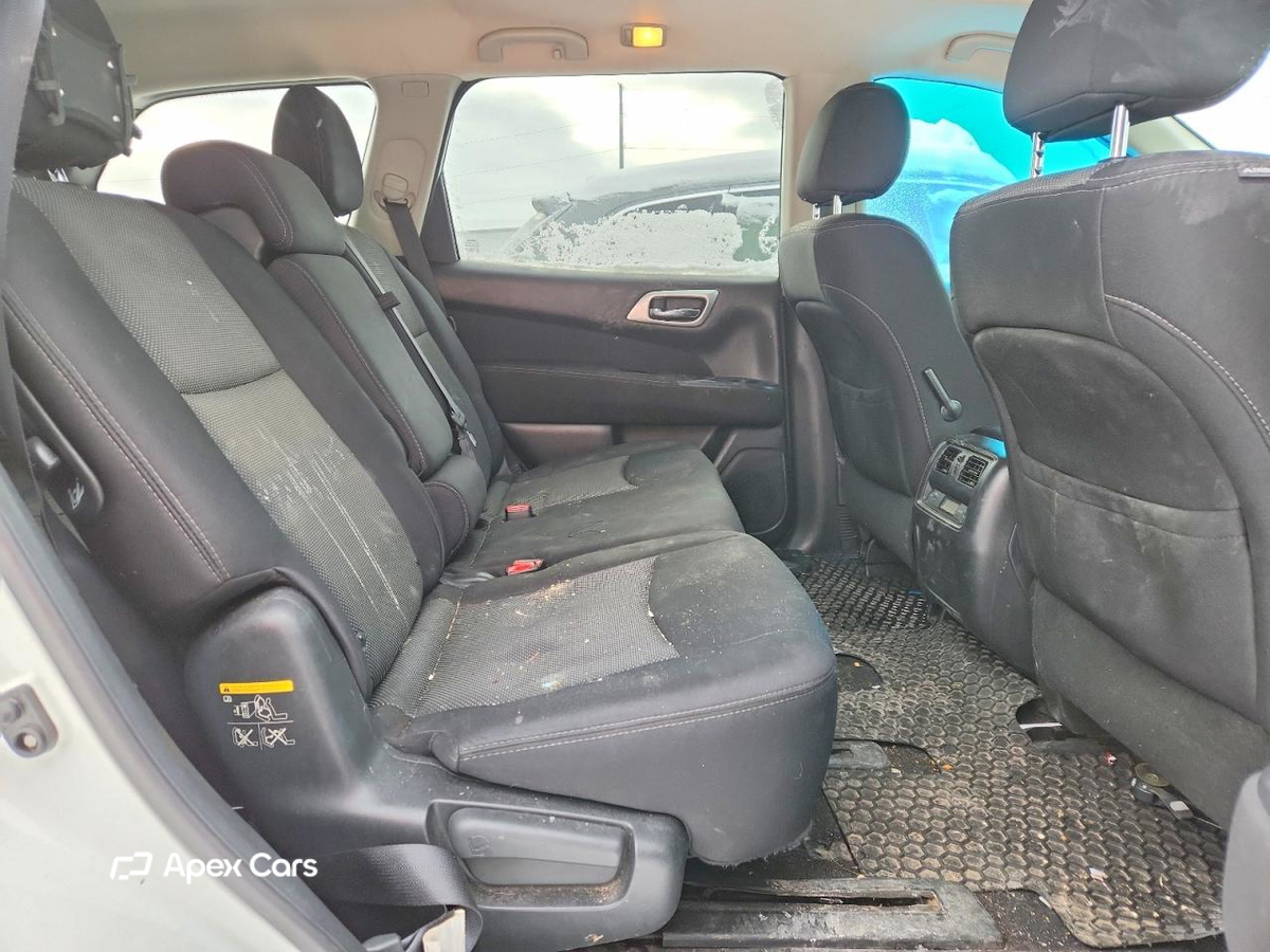 Nissan Pathfinder 2017
