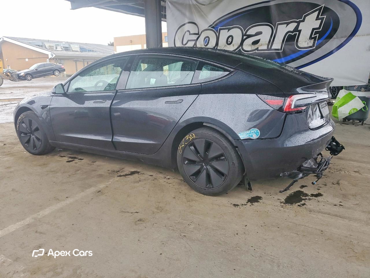 Tesla Model 3 2025