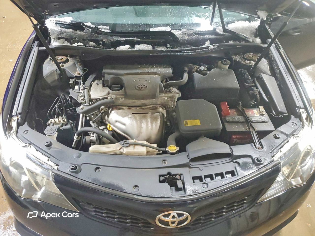 Toyota Camry 2012