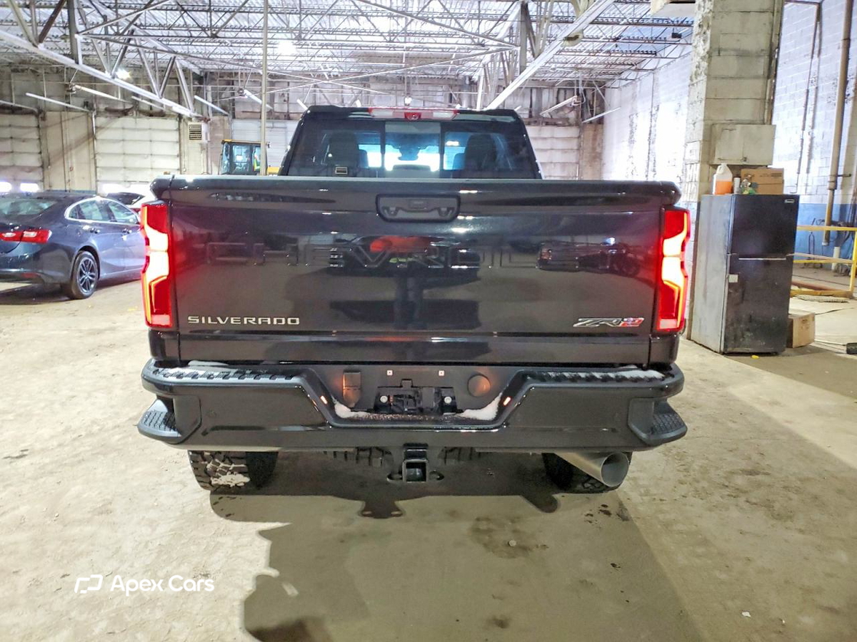 Chevrolet Silverado 2025