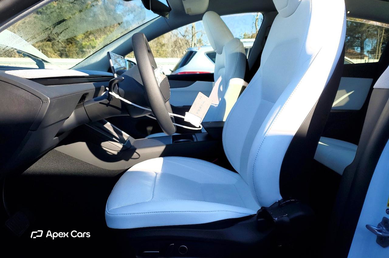 Tesla Model Y 2026