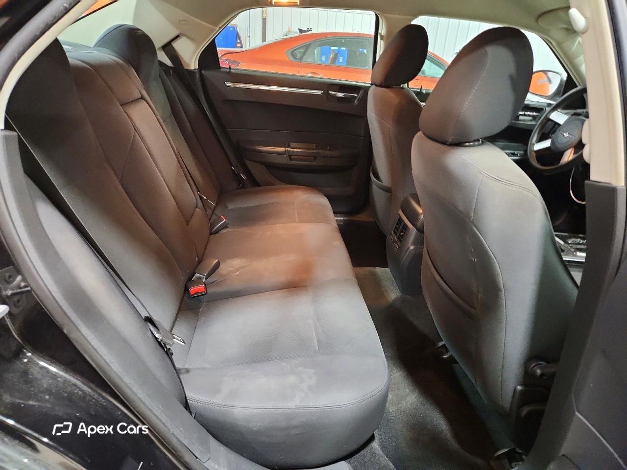 Chrysler 300 2010
