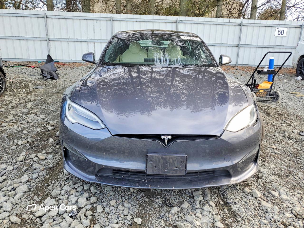 Tesla Model S 2021