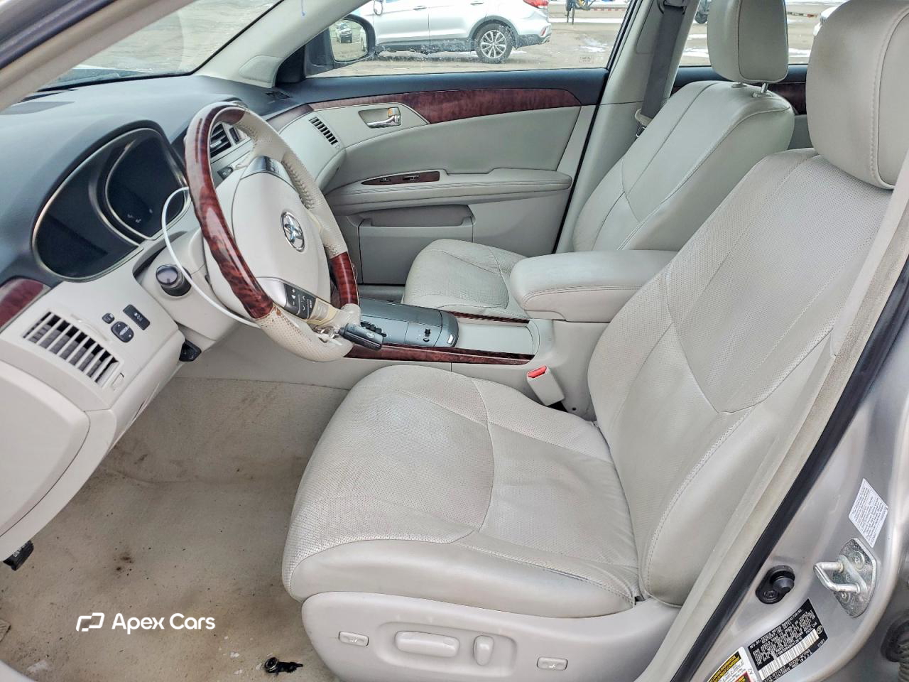 Toyota Avalon 2011