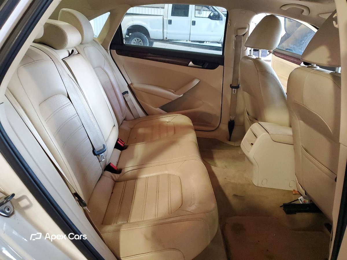 Volkswagen Passat 2012