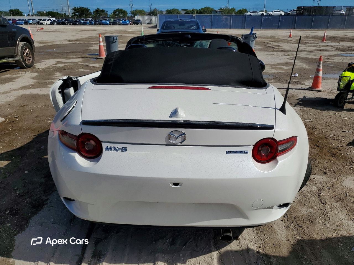 Mazda MX-5 2025