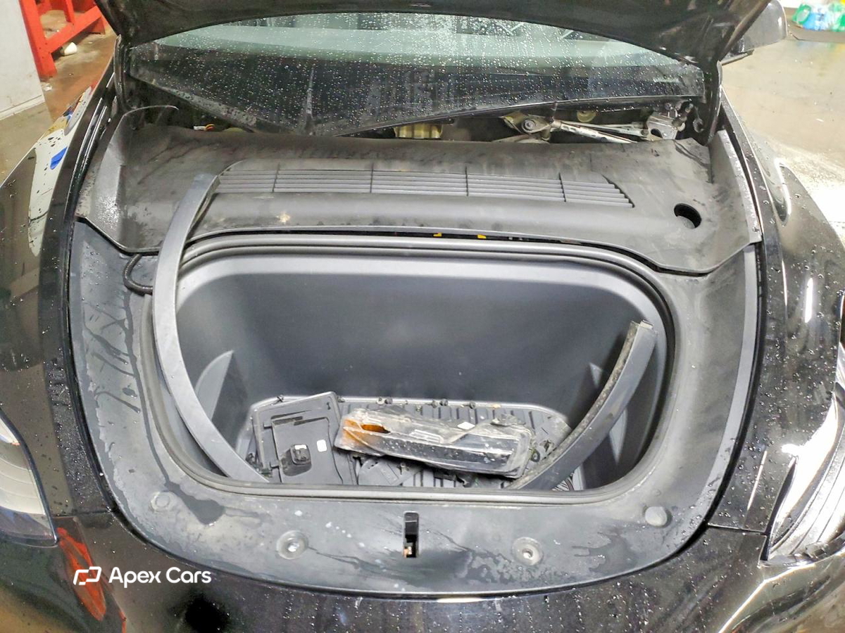 Tesla Model Y 2020