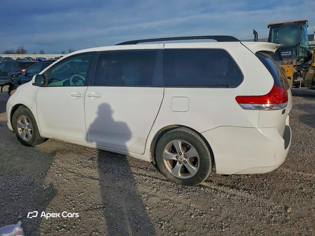 Toyota Sienna 2012