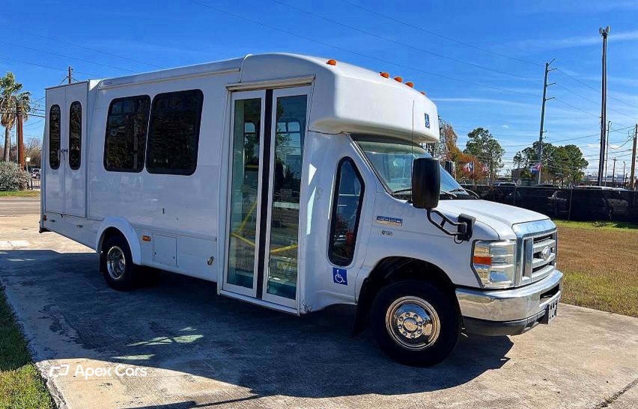 Ford Econoline 2014