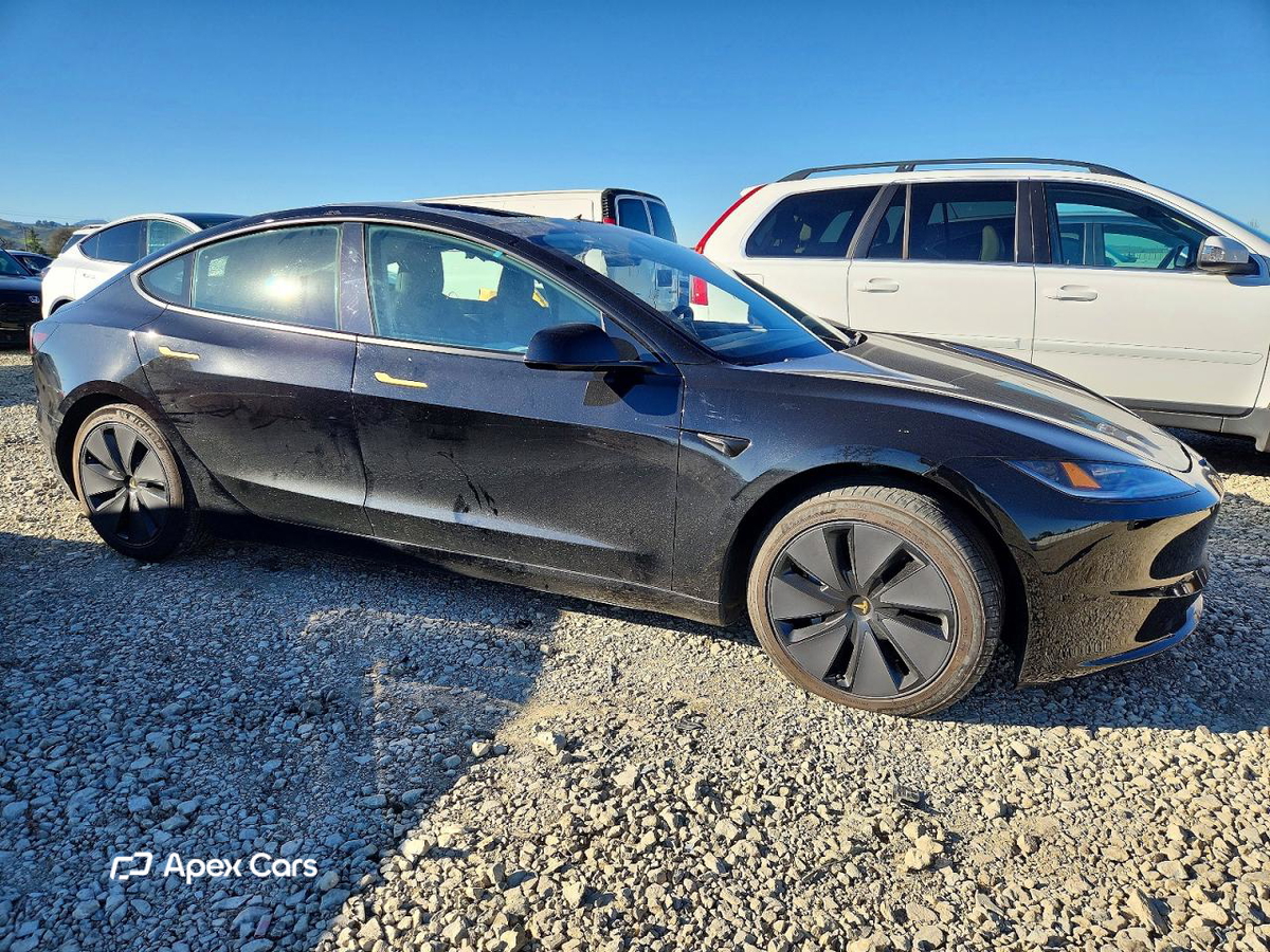 Tesla Model 3 2025