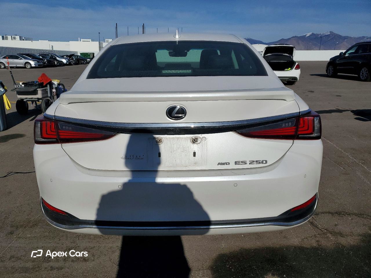 Lexus ES 2021