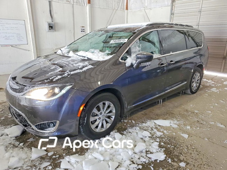 Chrysler Pacifica 2017 - Image 1 of 5