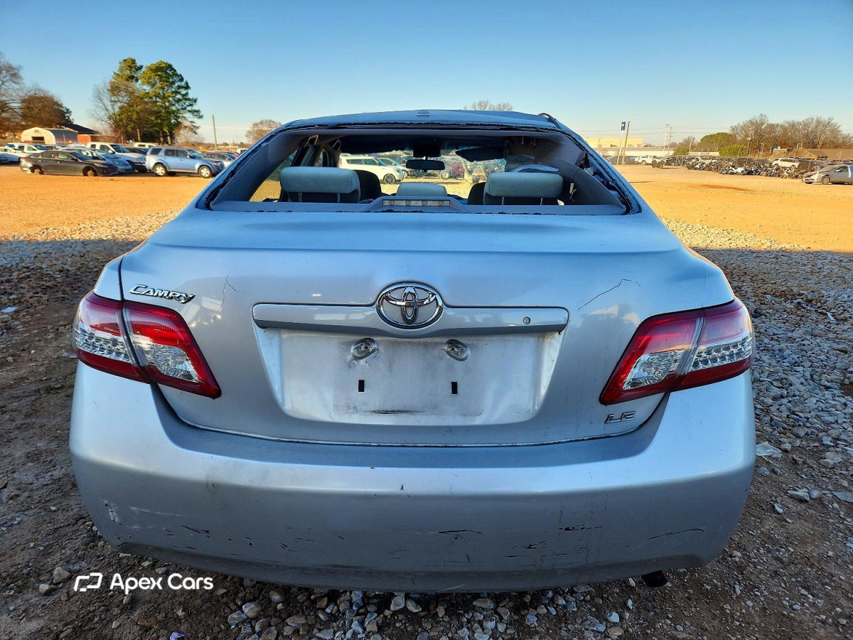 Toyota Camry 2011