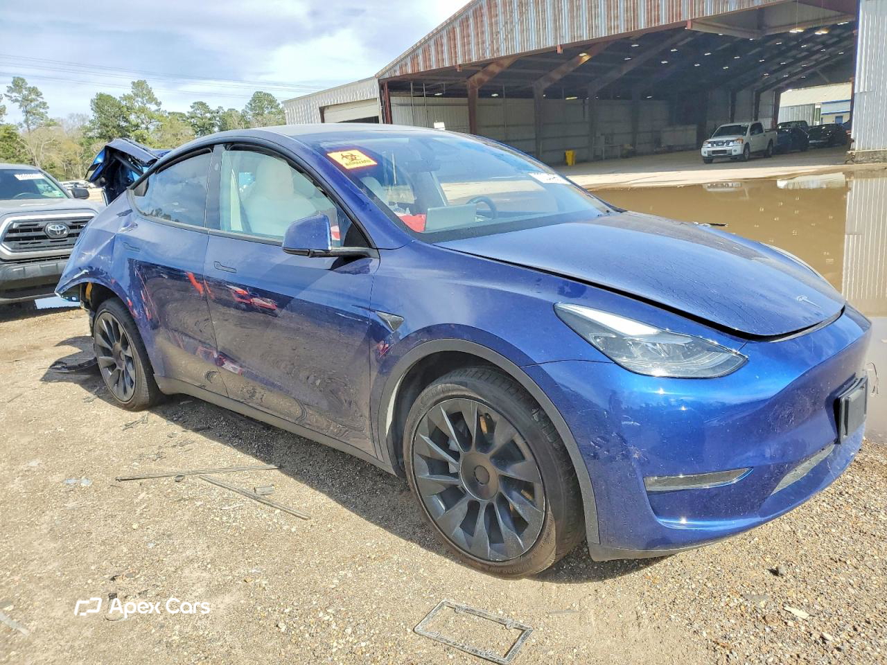 Tesla Model Y 2024