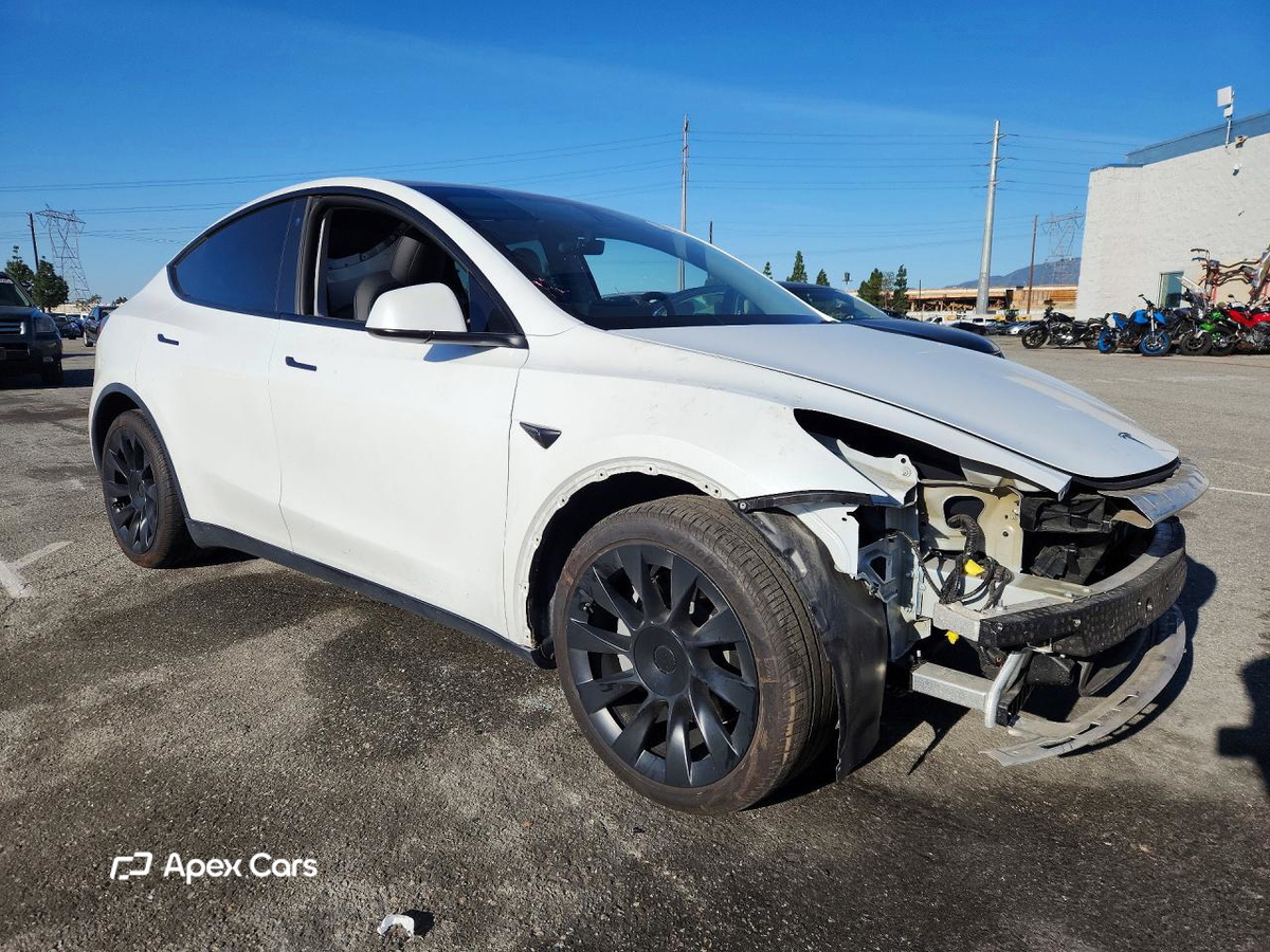 Tesla Model Y 2022