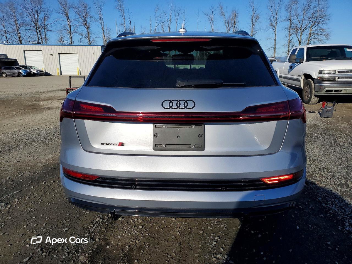 Audi e-tron S 2022
