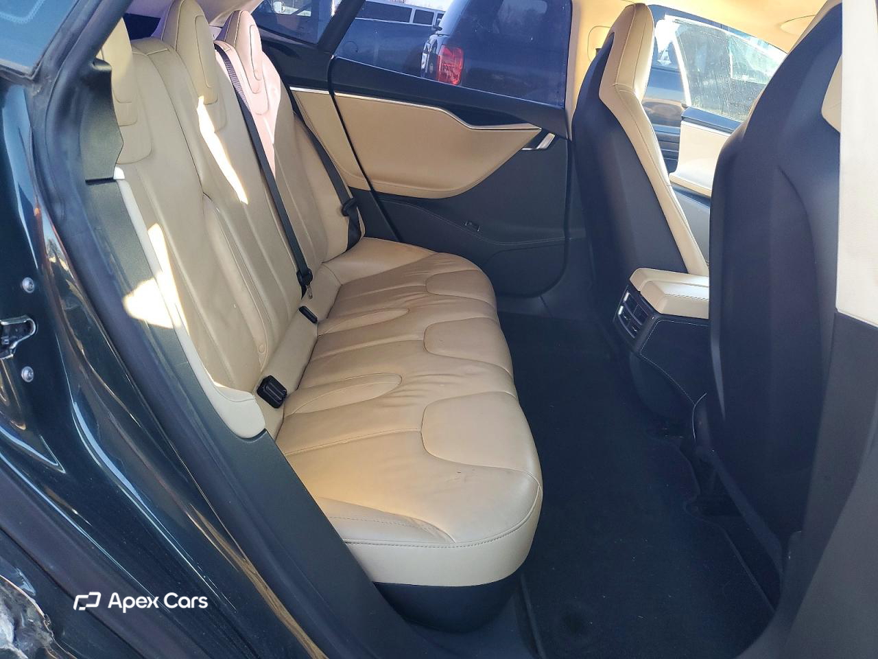Tesla Model S 2014