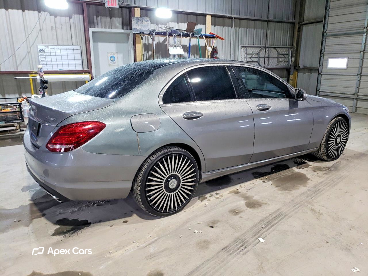 Mercedes-Benz  2015