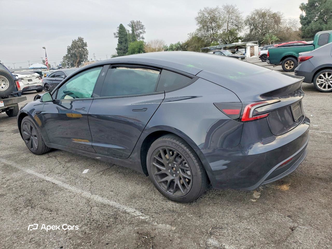 Tesla Model 3 2024