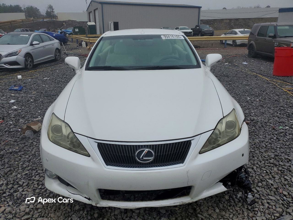 Lexus IS 2010