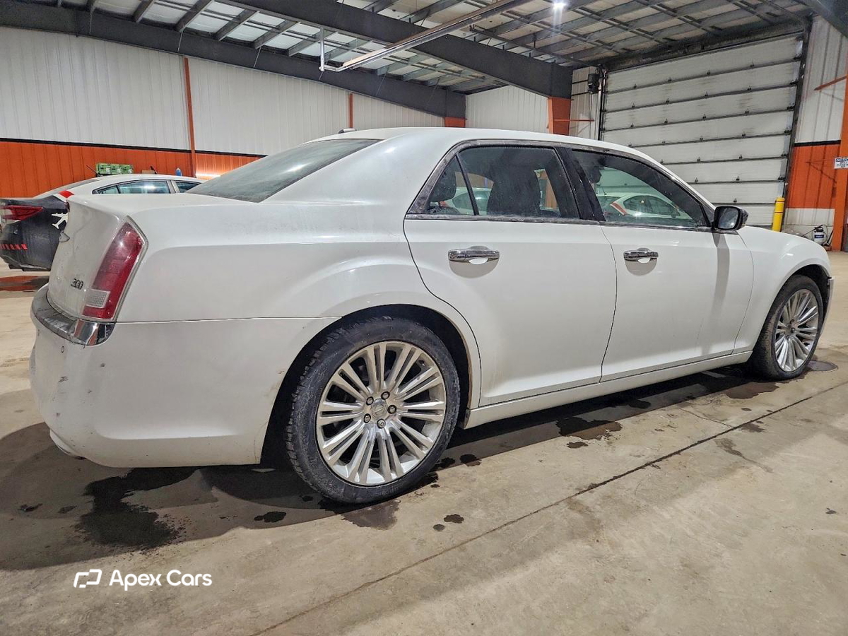 Chrysler 300 2011