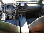 Lexus UX 2024
