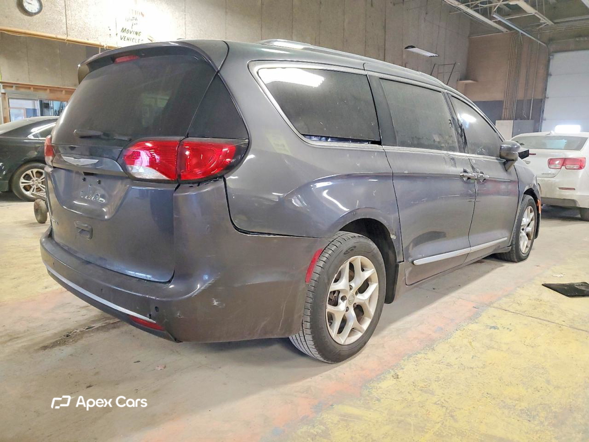 Chrysler Pacifica 2017