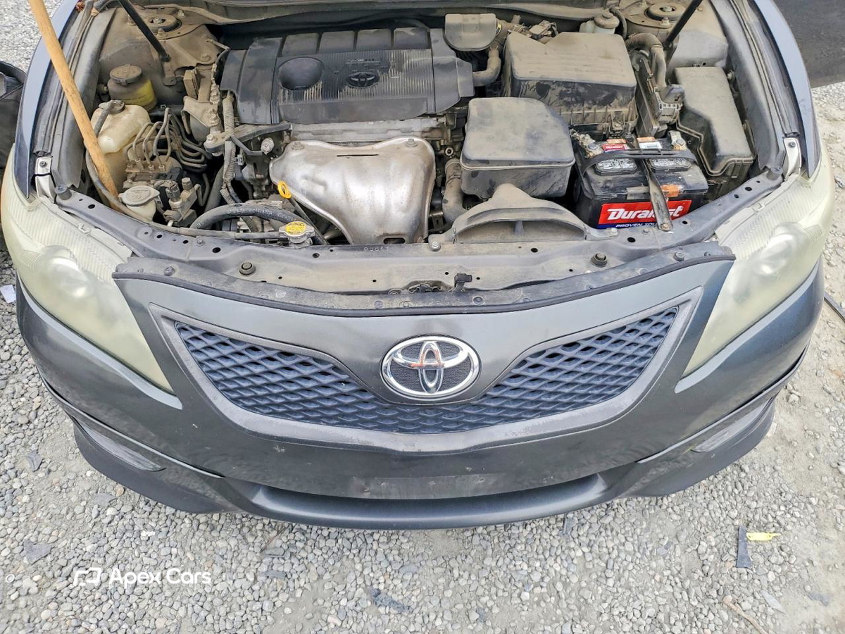 Toyota Camry 2011