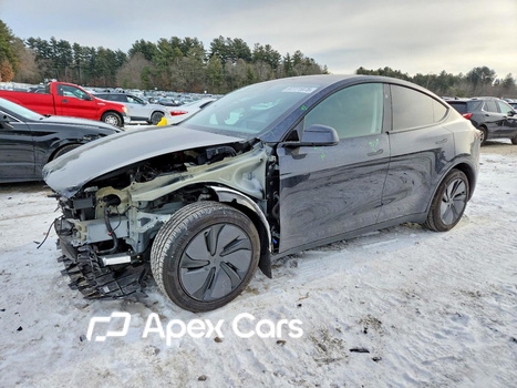 Tesla Model Y 2026 - Image 1 of 14